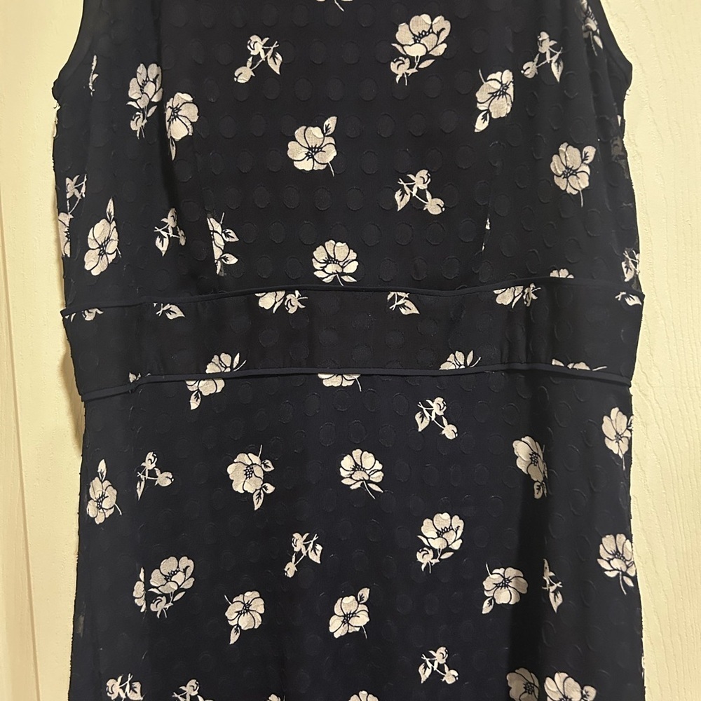 NWOT Ann Taylor Women’s Floral Sleeveless Dress - Navy and White Sz. 4 - Picture 7 of 9